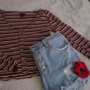 rue 21 long sleeve shirt and Jean shorts